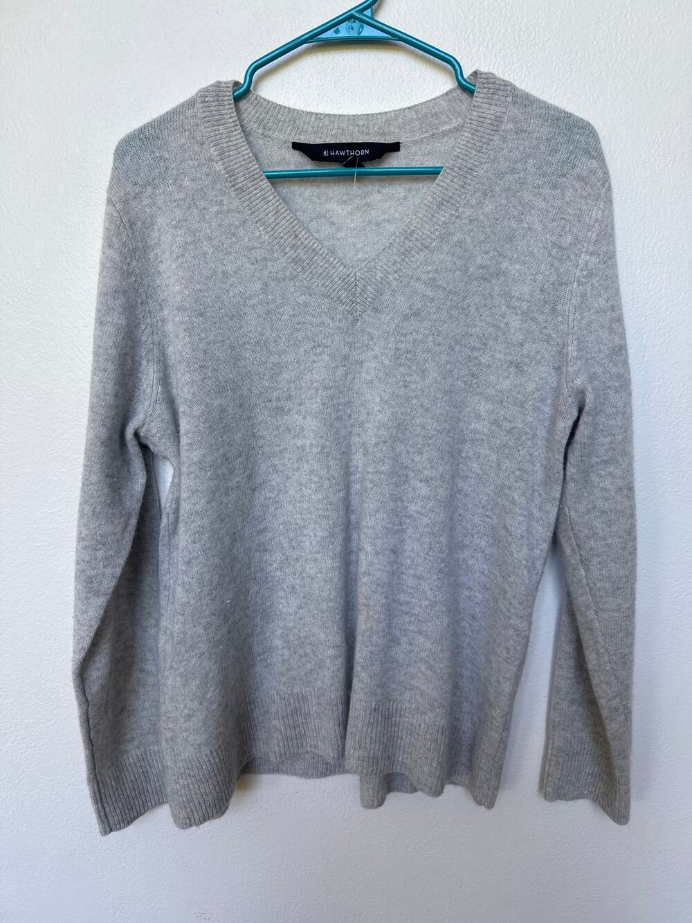 41 Hawthorn 100% Cashmere Long Sleeve V-Neck Pullover Sweater Gray Women's Large